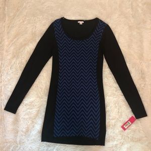 PRICE ⬇️ NWT Xhilaration Chevron Sweater Dress